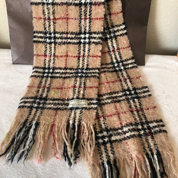 Burberry Nova Check Merino Boucle Fringe Scarf Aut - Picture 8 of 12